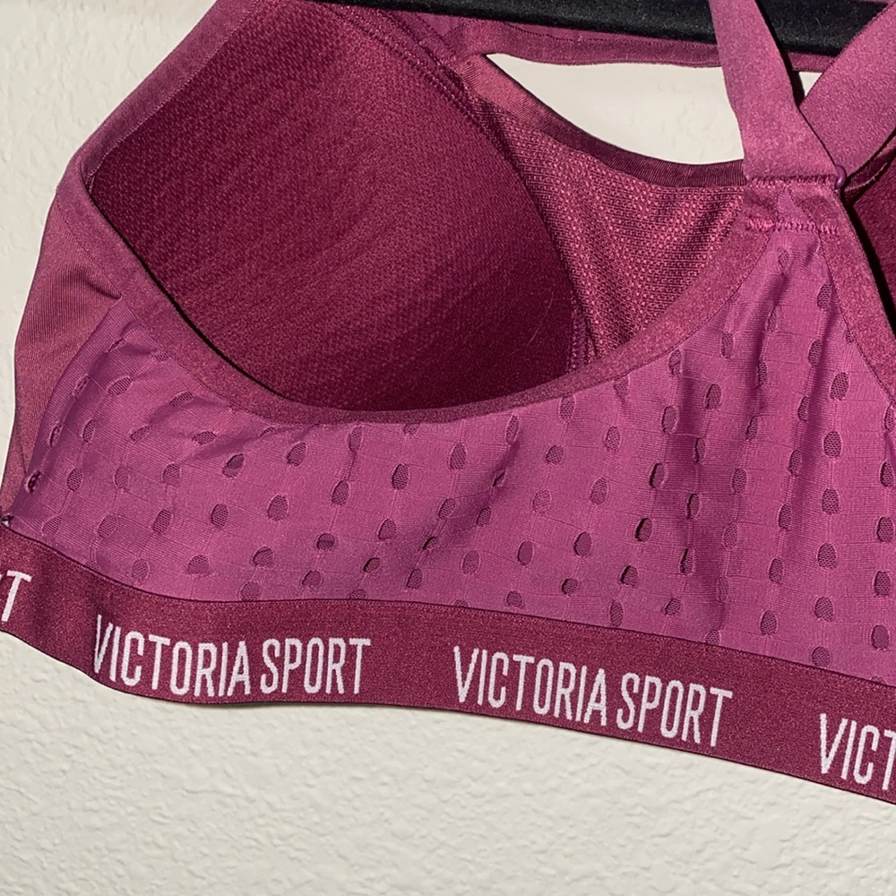 🪼Victoria Sport Racerback Built in Padded Sports Bra! - Picture 6 of 6